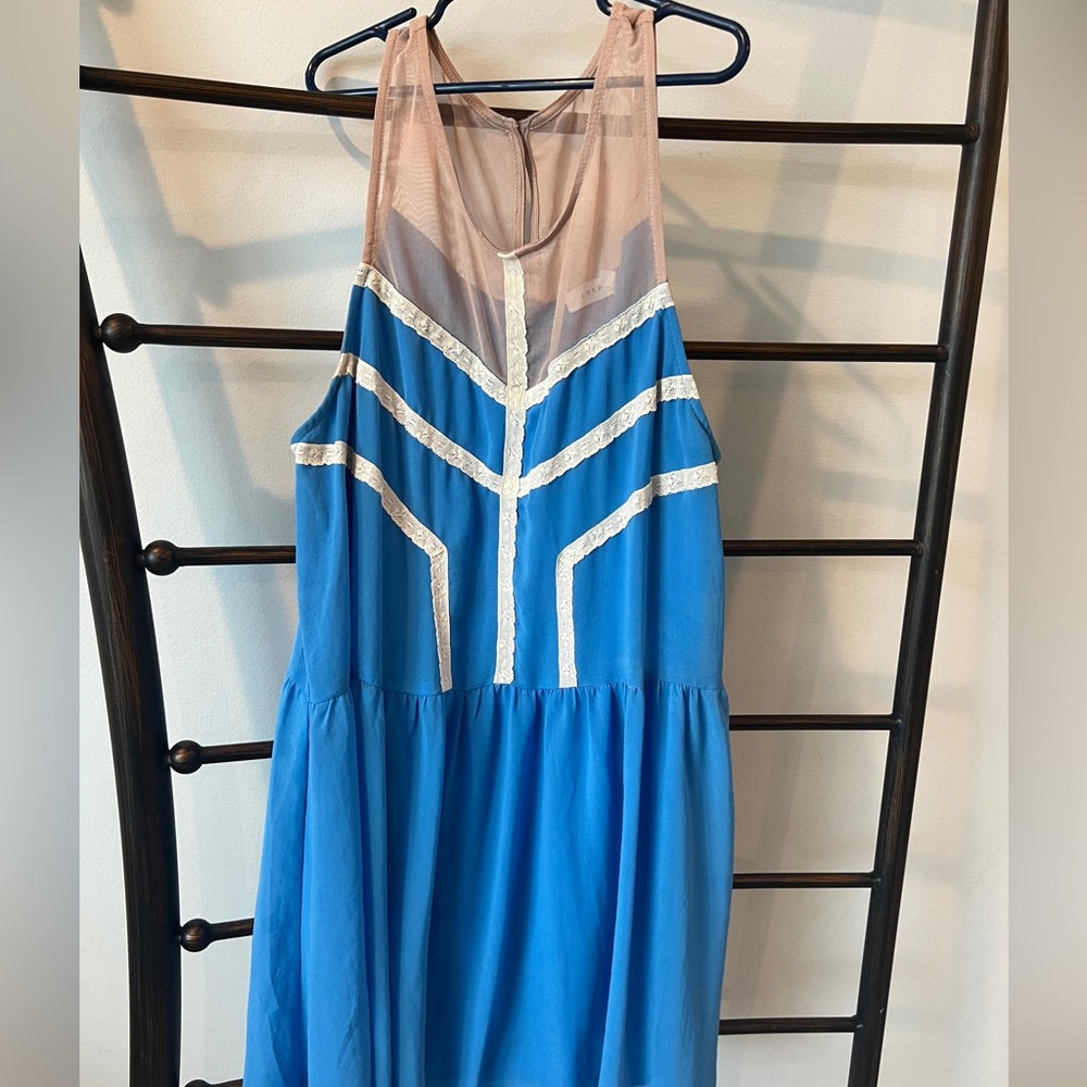 Beautiful vacation dress by Lush.